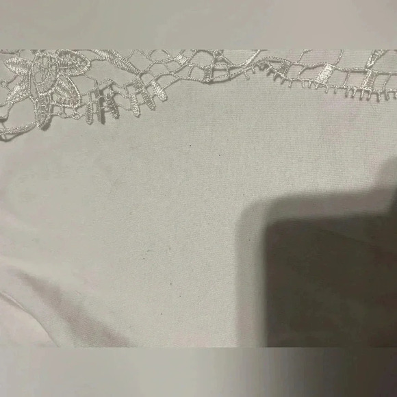 Early 2000s NWT Medium Violet Ruby Long Sleeve Shirt with Lace Detail - Picture 5 of 5